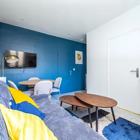 Apartment Appartement Gagny Centre Proche Rer - III *
